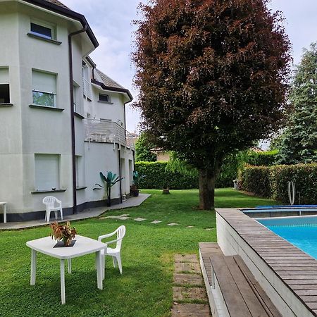 Beb Casa Di Lia Bed and Breakfast Carugo Buitenkant foto