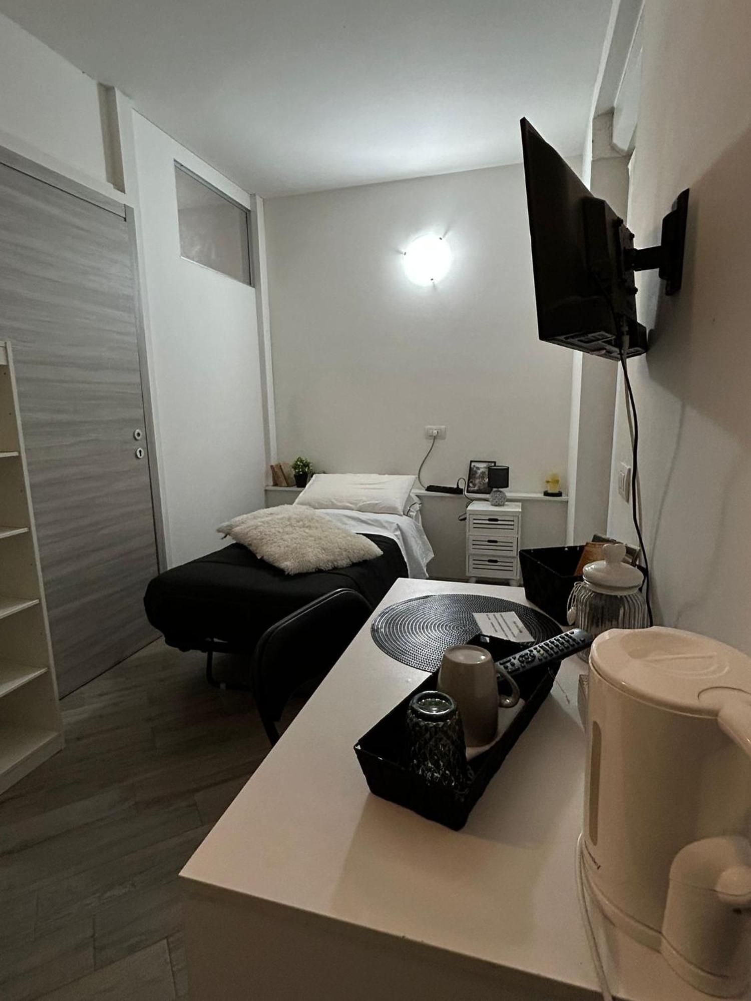 Beb Casa Di Lia Bed and Breakfast Carugo Buitenkant foto