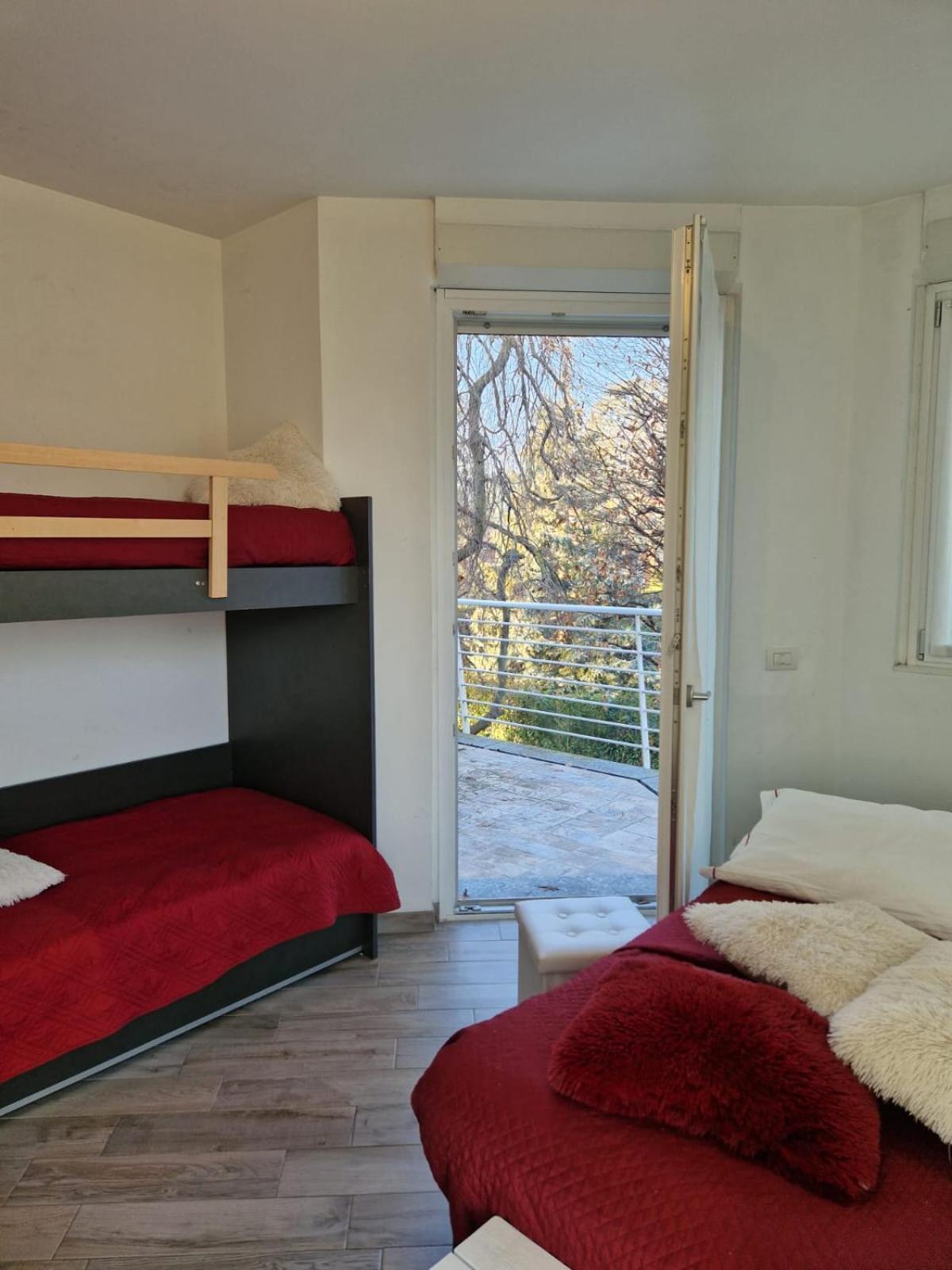 Beb Casa Di Lia Bed and Breakfast Carugo Buitenkant foto